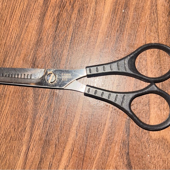 Cosmetology thinning texturizing scheers - Picture 2 of 3